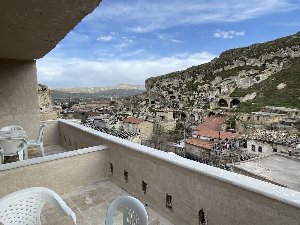Basic Double Room, 1 Bedroom, Valley View photo 2