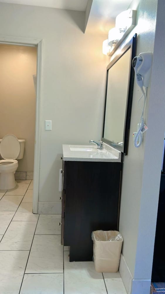 Comfort Room photo 2