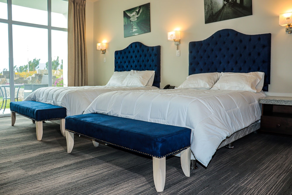 Superior Double Room Single Use, 2 Double Beds, Balcony, Mountain View photo 1