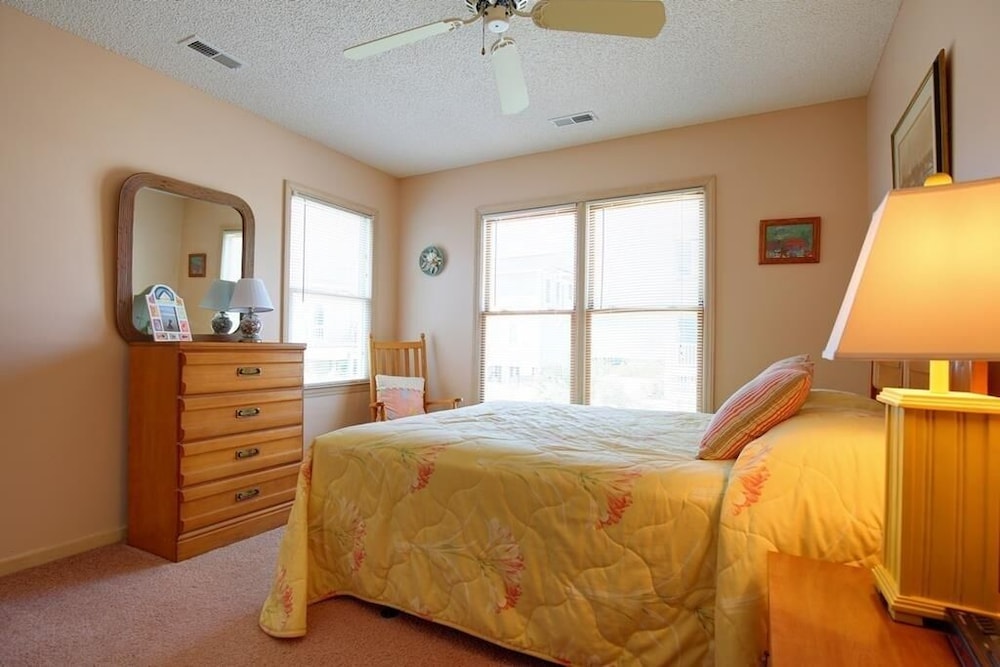 House, 3 Bedrooms photo 3