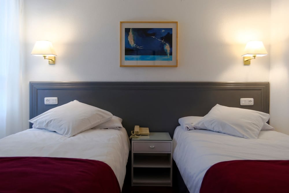 Standard Double Room photo 2