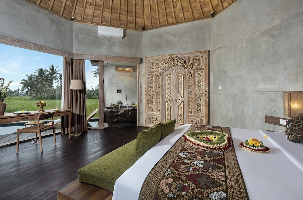 Authentic One Bedroom Pool Villa With 1x Floating Breakfast And With Daily Afternoon Tea