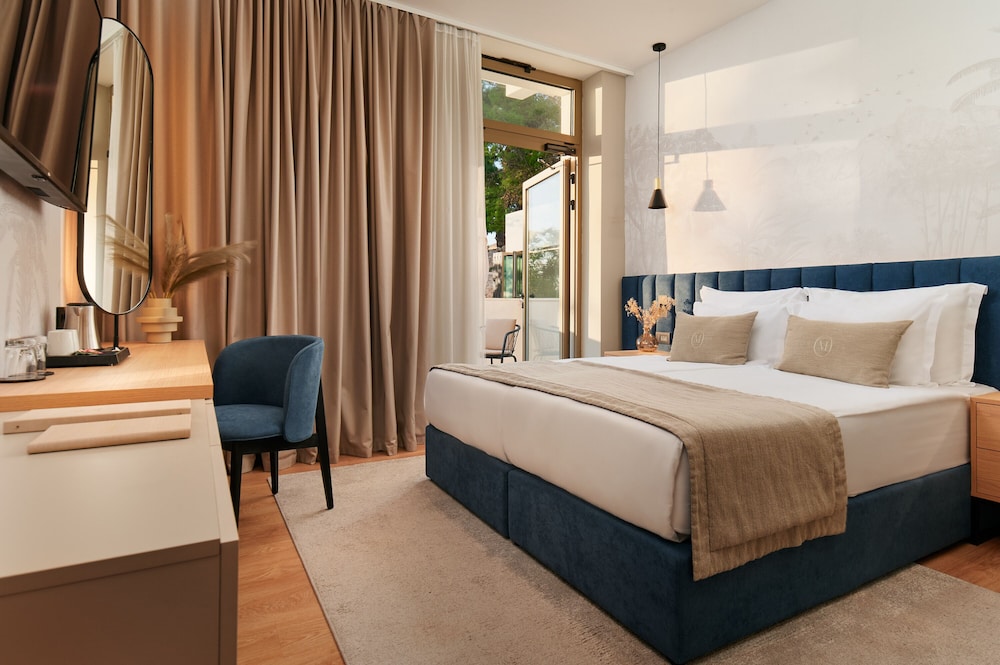 Superior Double Room, Balcony, Sea View (Smart Lobby Room)