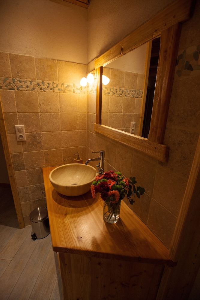 Double Room, Non Smoking (Gargouille) photo 2