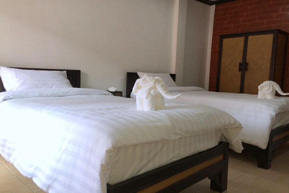 Twin Room with Balcony photo 3
