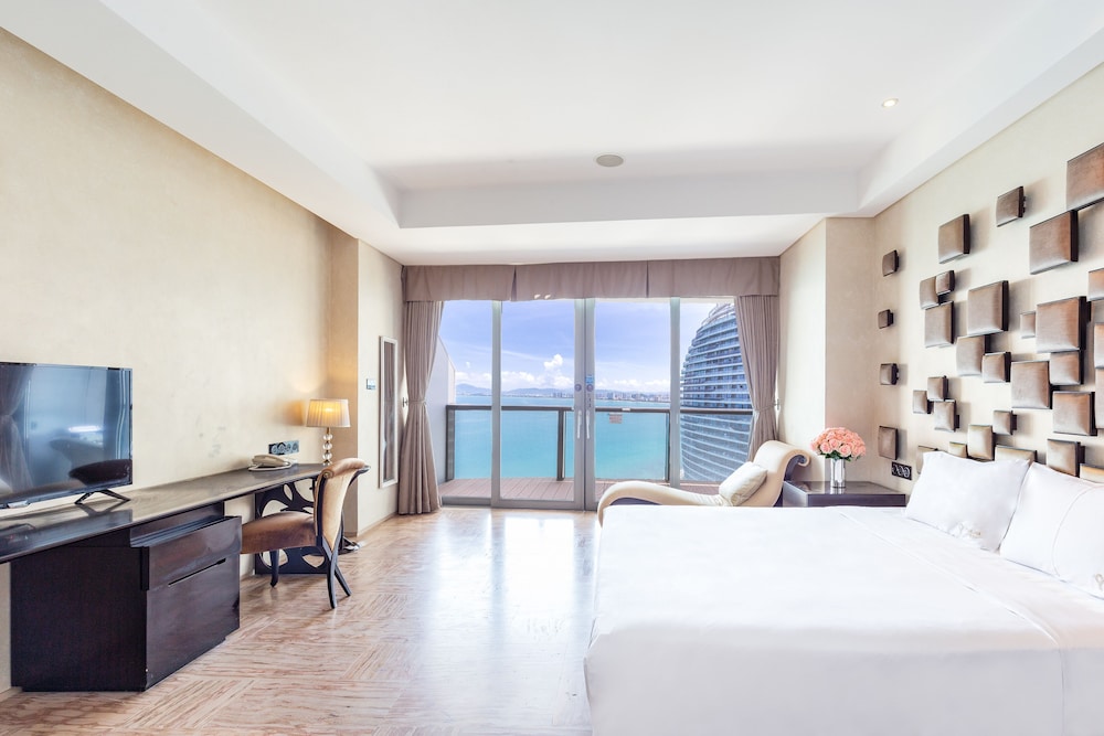 Grand Double Room, Sea View(8-15F)