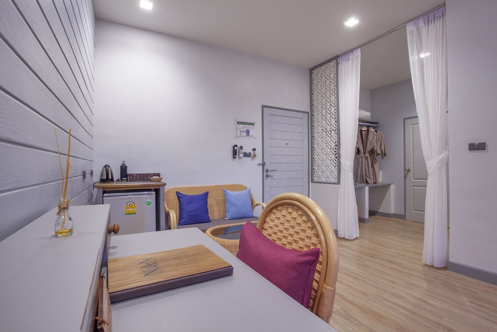 Room photo 2