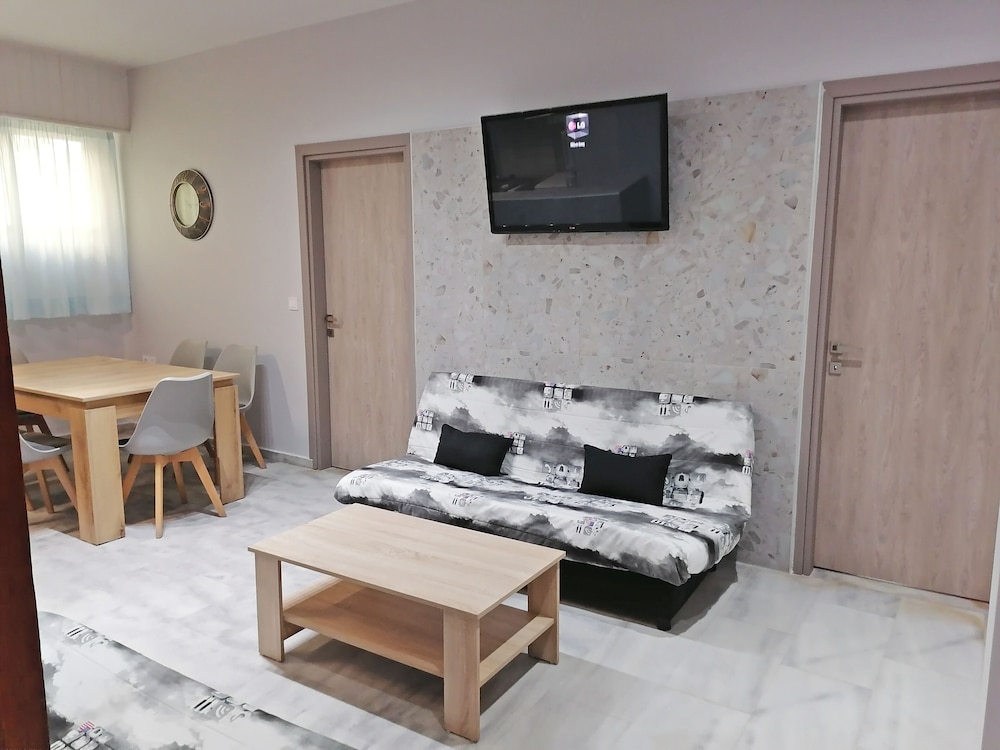 Grand Apartment, 2 Bedrooms