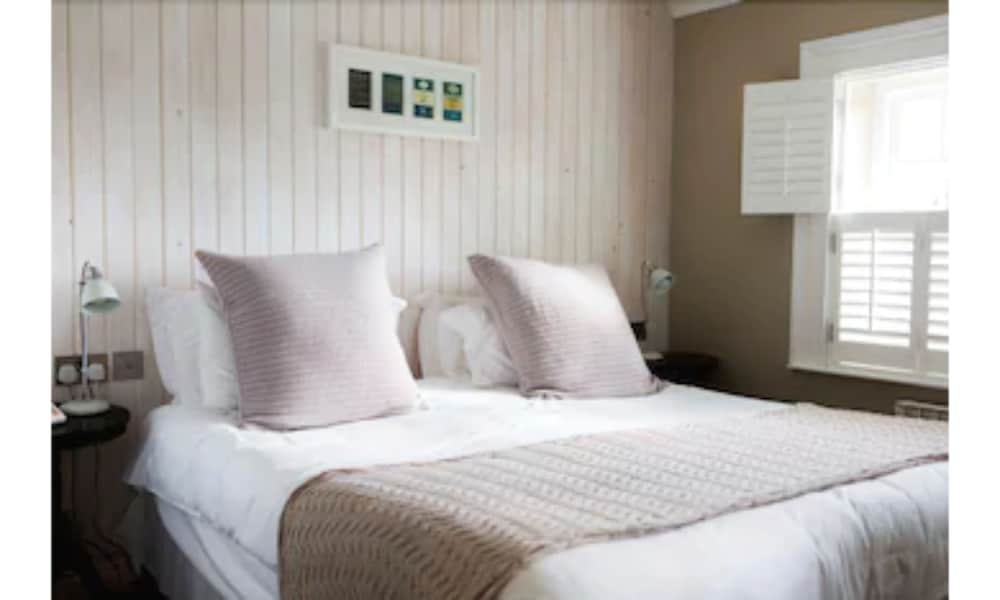 Double Room - Photo 5