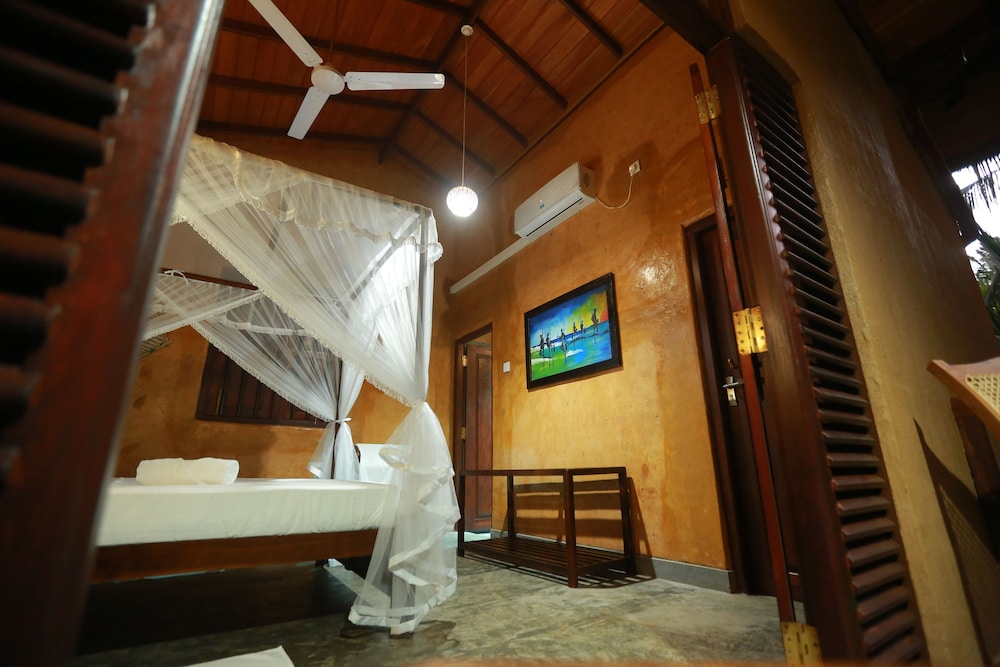Deluxe Room, 2 Double Beds, Lake View - Photo 7