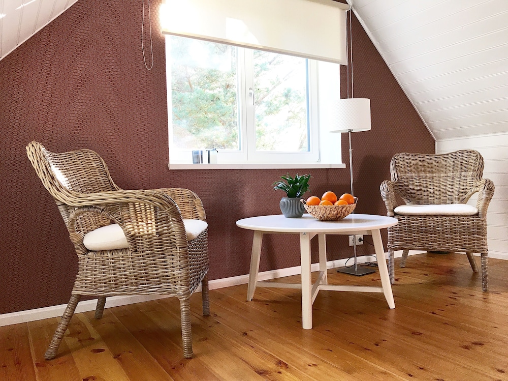 House, 3 Bedrooms, Accessible photo 2