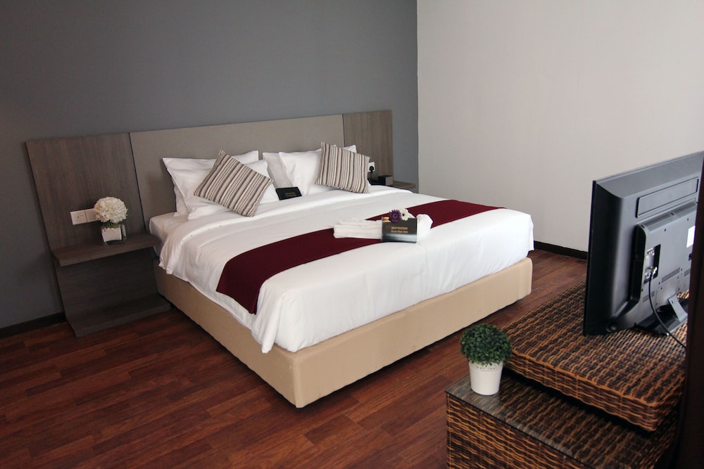 Executive Deluxe Suite - Photo 5