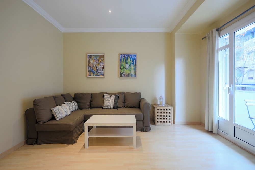 Apartamento Familiar, 4 Habitaciones (1001)