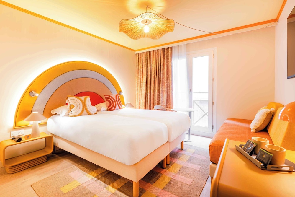 Classic Twin Room