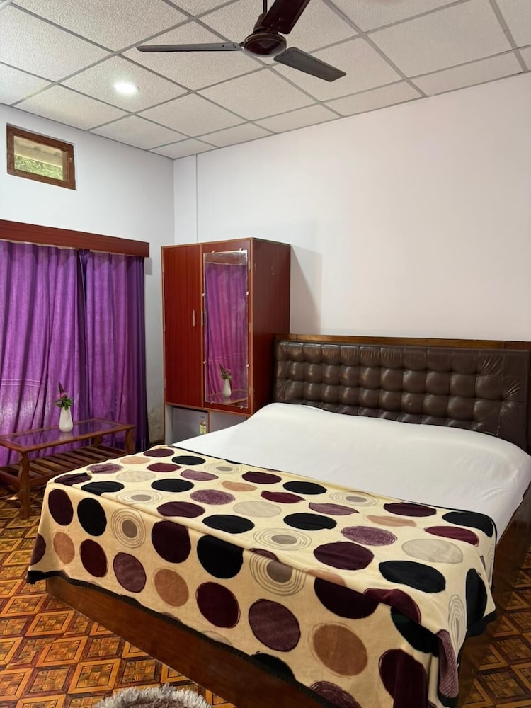 Deluxe Room - Photo 24