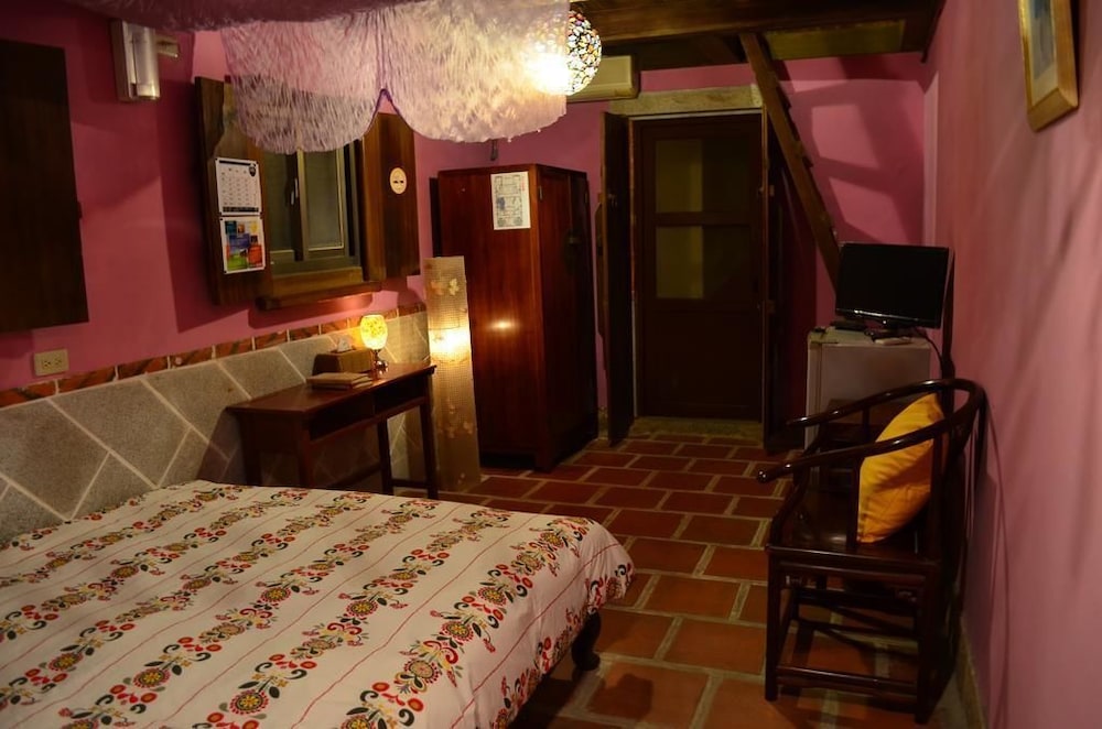 Family Room, Multiple Beds photo 3