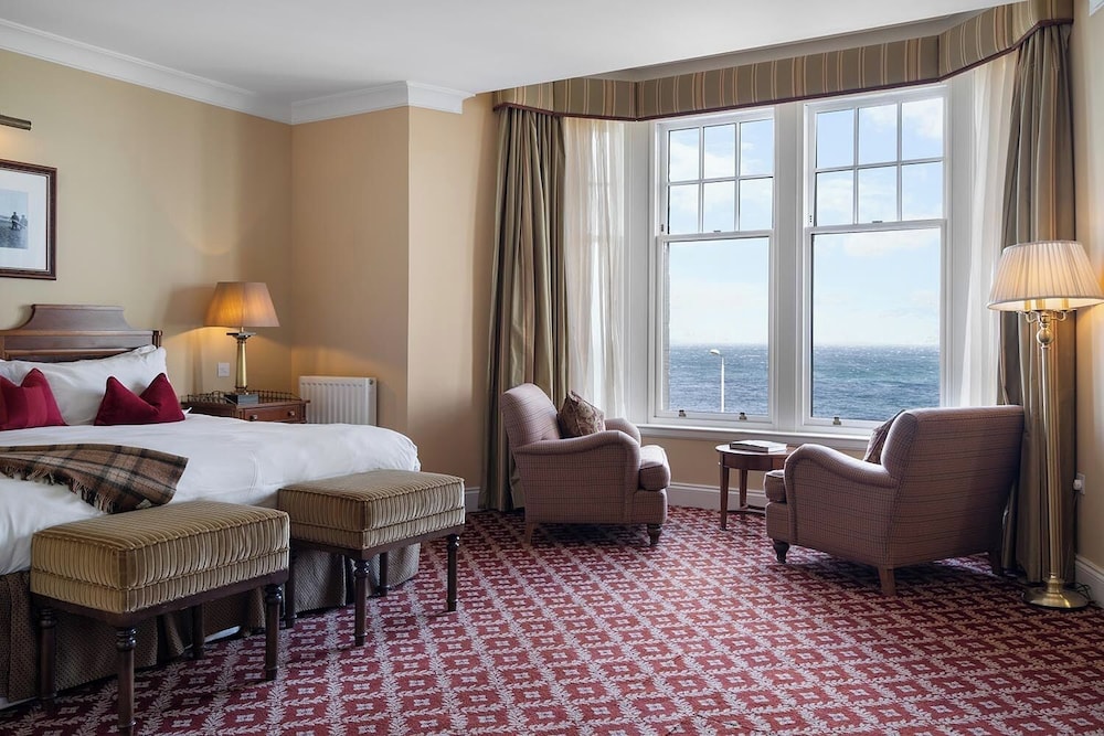 Small Suite photo 3