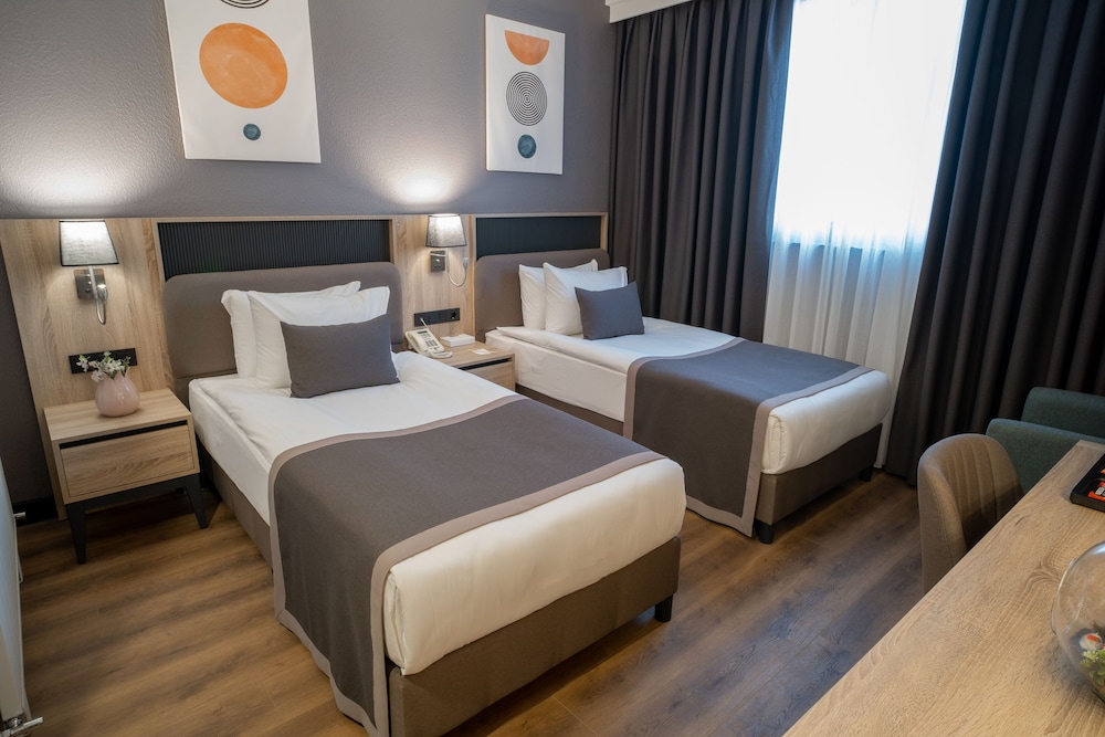 Deluxe Double Room photo 2