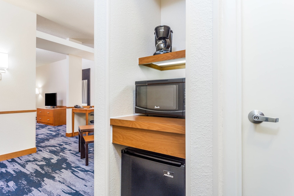 Junior Suite, Multiple Beds - Photo 3