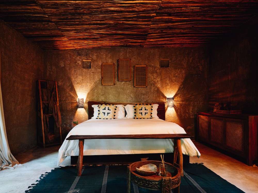 Deluxe Room, 1 King Bed, Garden View (Jungle)
