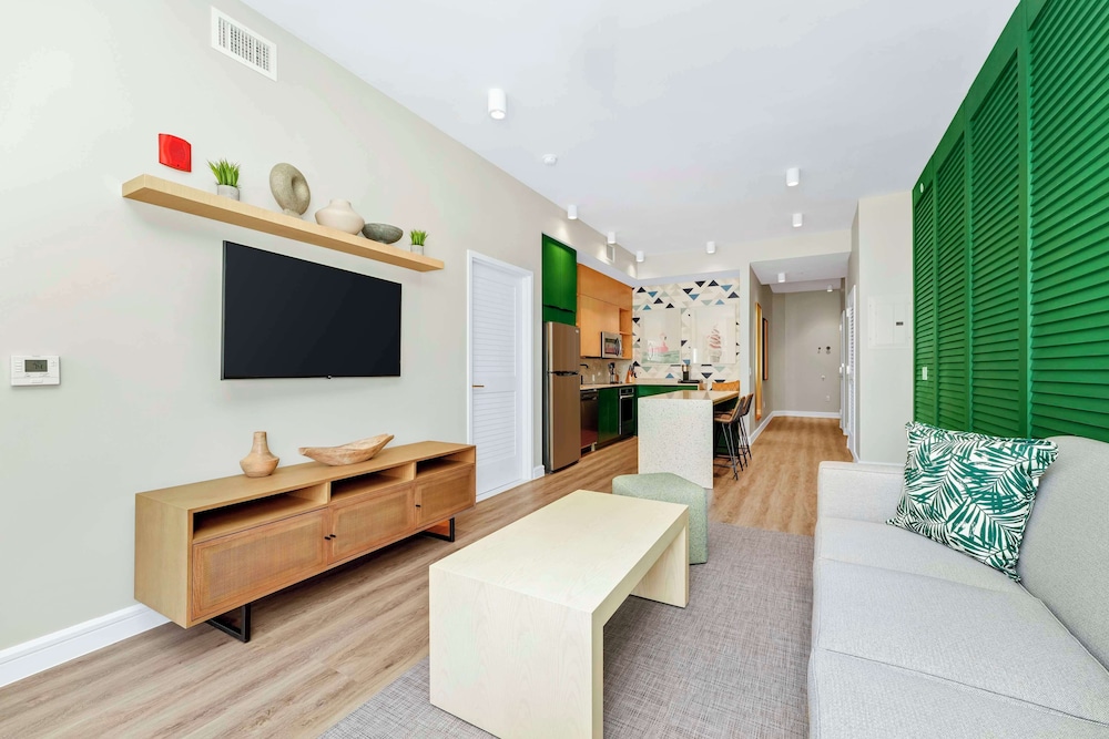 Two-Bedroom King Suite with Two Queen Beds and Sofa - Balcony/Kitchen