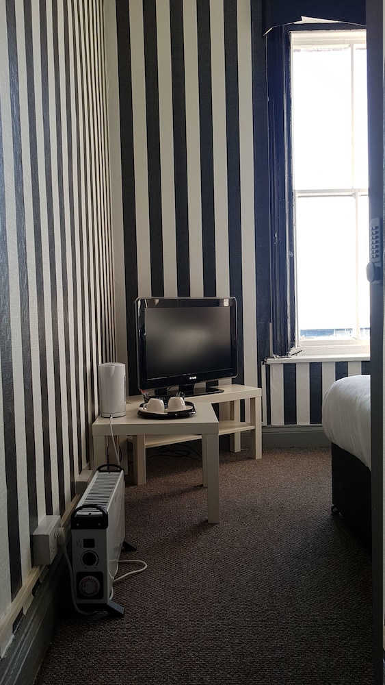Family Room, 1 Bedroom, Non Smoking, Valley View photo 2
