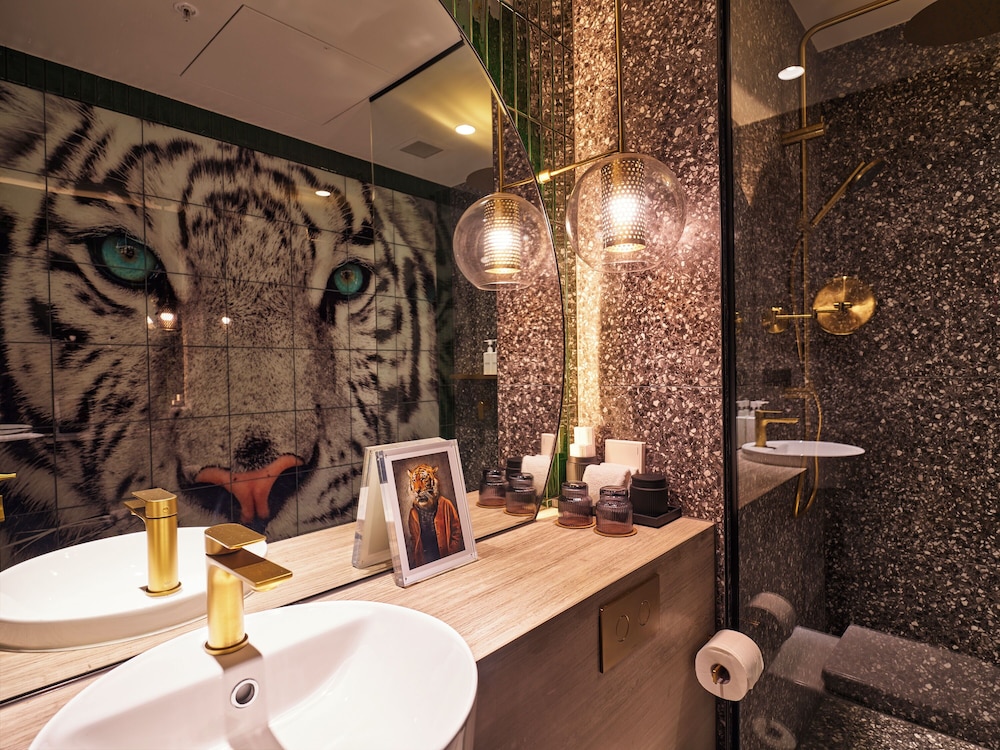 Tiger Room photo 3