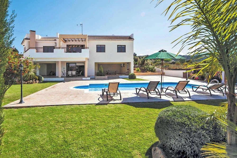 Villa (3 Bedrooms) photo 1