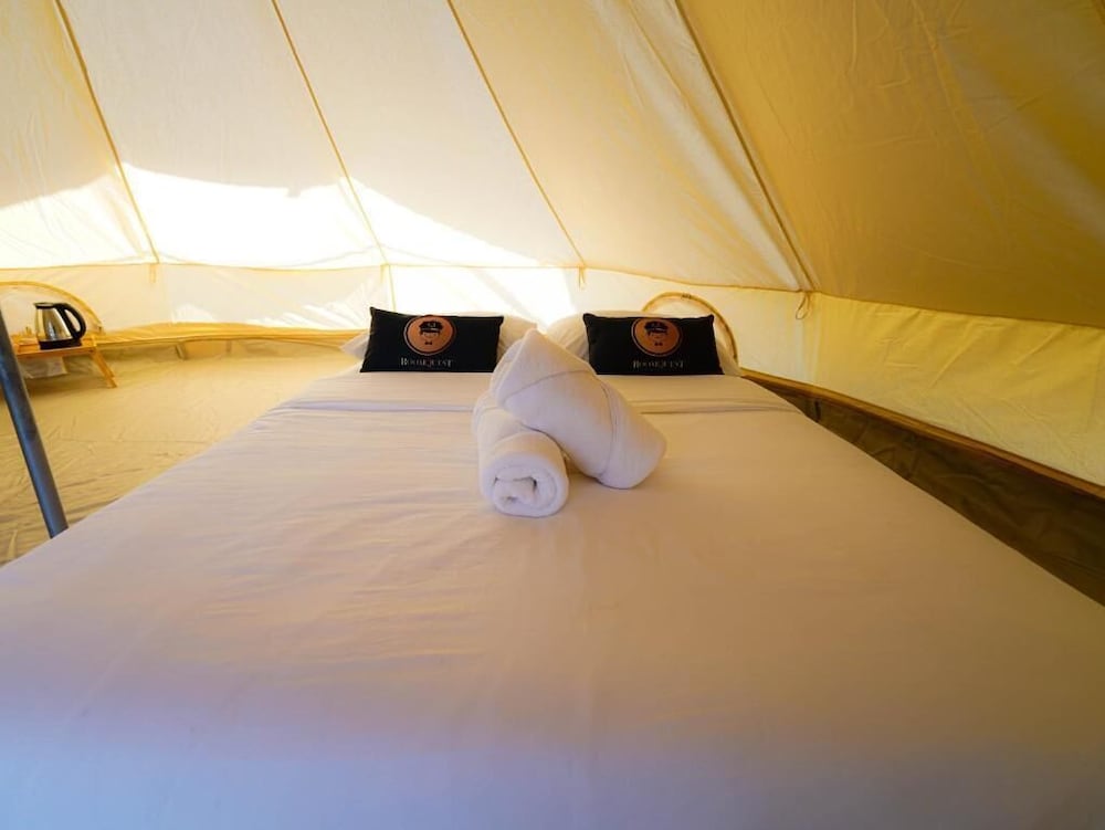 Tent, Non Smoking - Photo 4