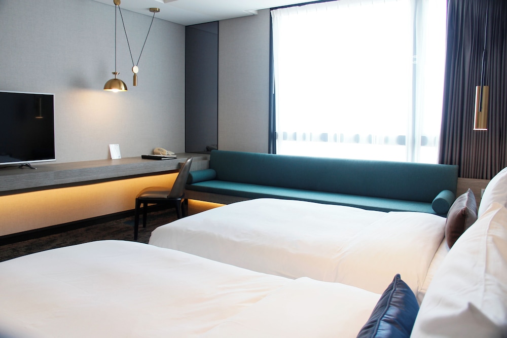Deluxe Twin Room photo 3