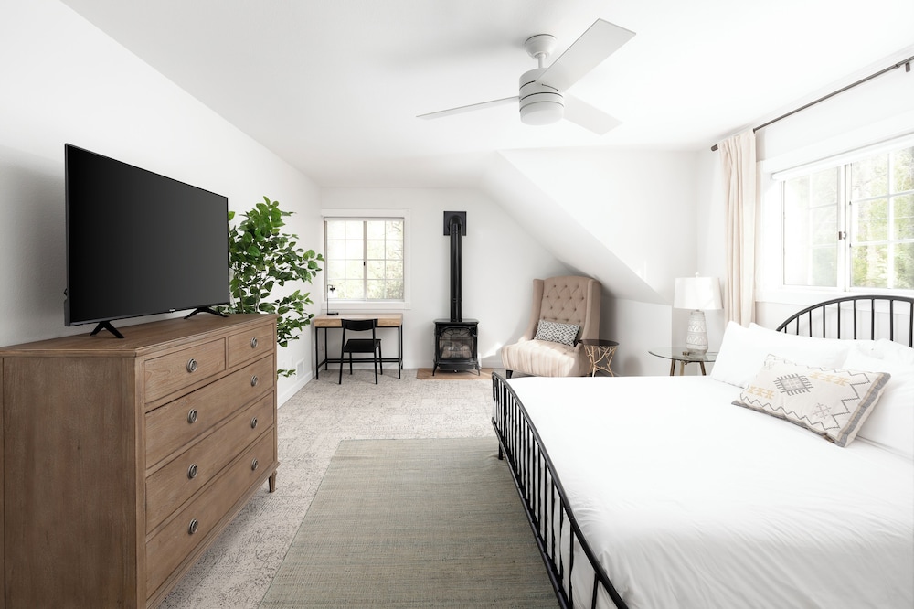Deluxe Studio Suite photo 1