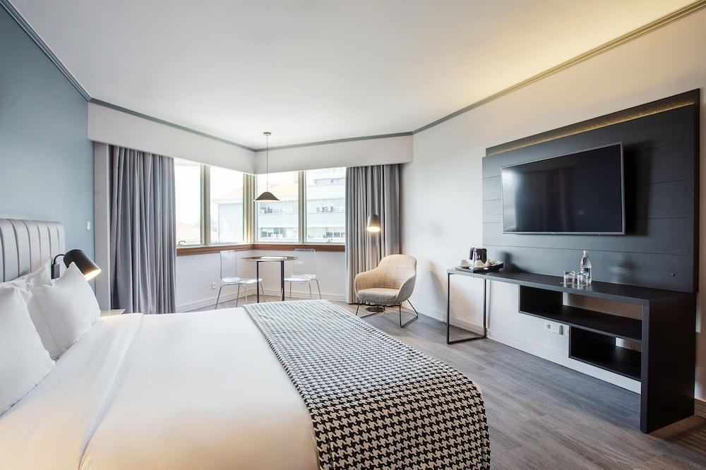 Available room