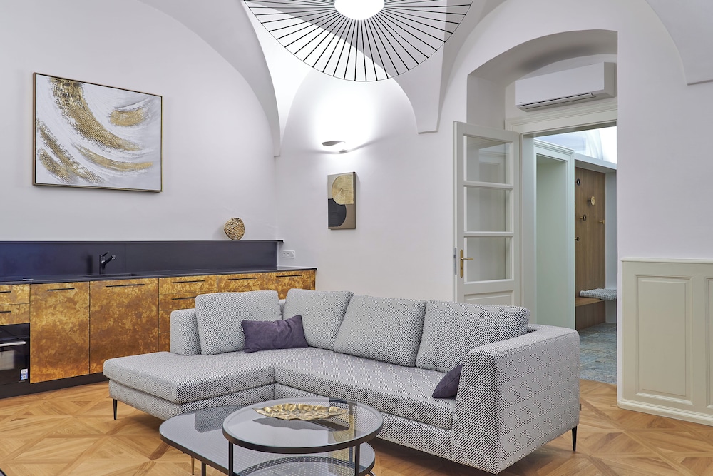 Apartment - Mostecka Annex