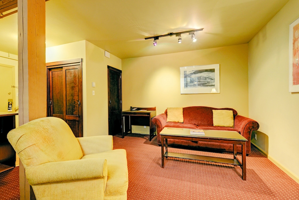 Standard Condo with Stairs photo 3