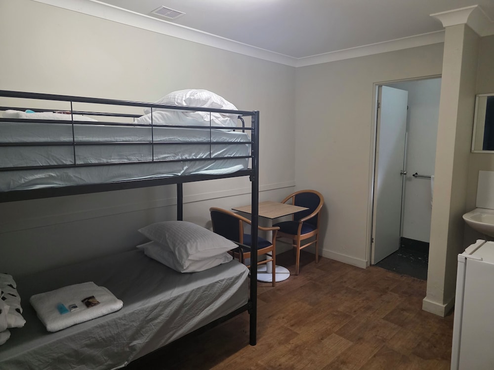 Room, Multiple Beds photo 2