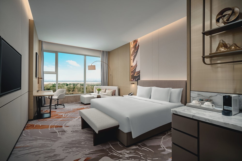 Premium Room, 1 King Bed