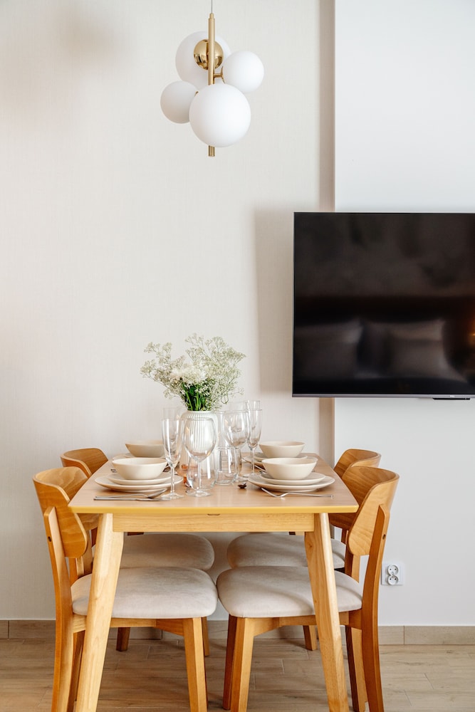 Apartment photo 2