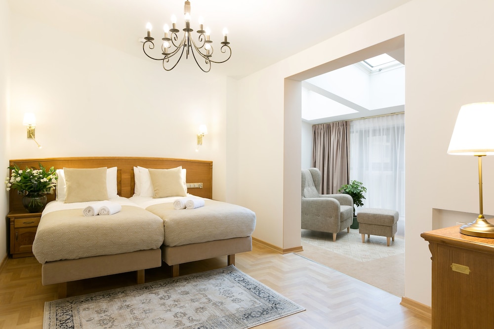 Superior Double or Twin Room with Orangery photo 1