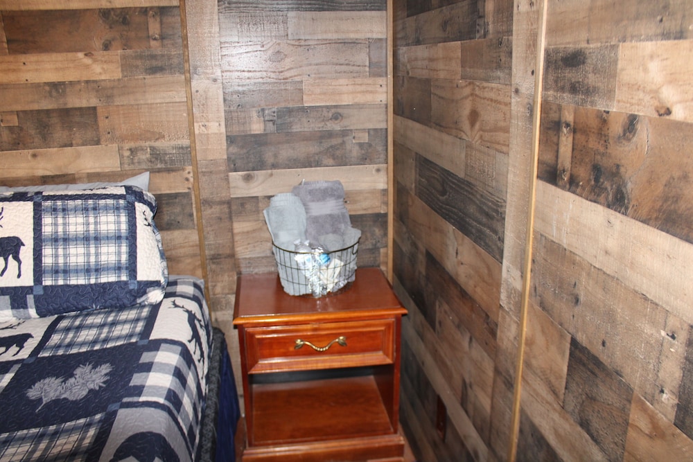 Basic Cabin photo 1