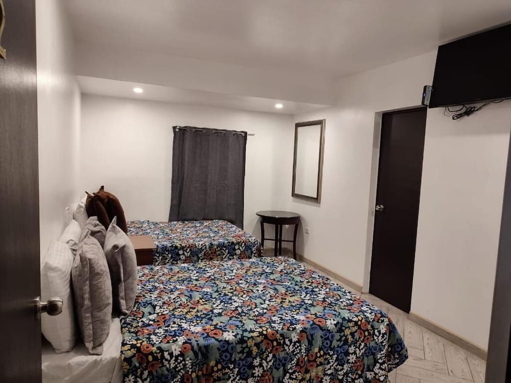 Basic Double Room photo 1