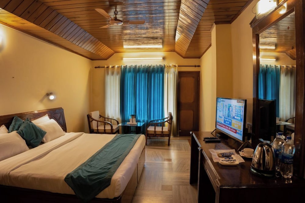 Deluxe Room - Photo 11
