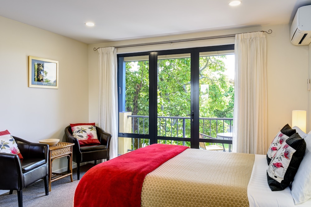 Standard Suite, 1 Bedroom, Non Smoking, Kitchenette (Spa Bath) photo 1