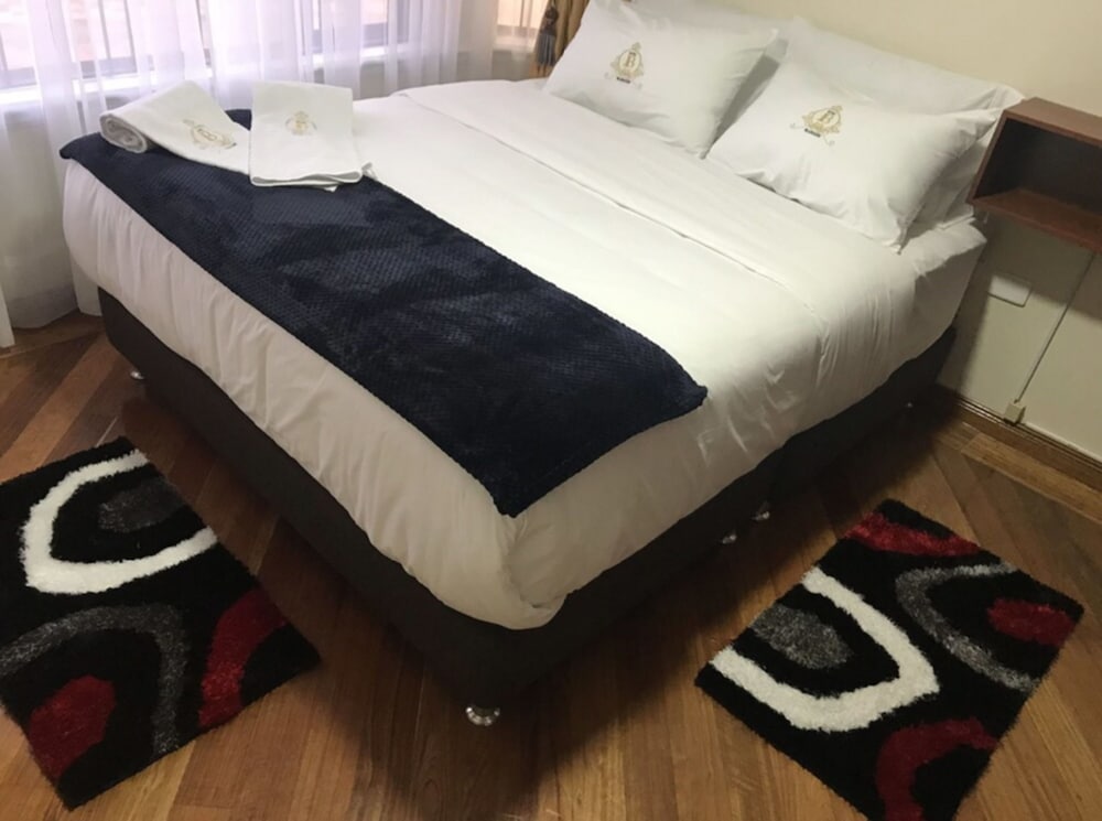 Economy Room, 1 Queen Bed