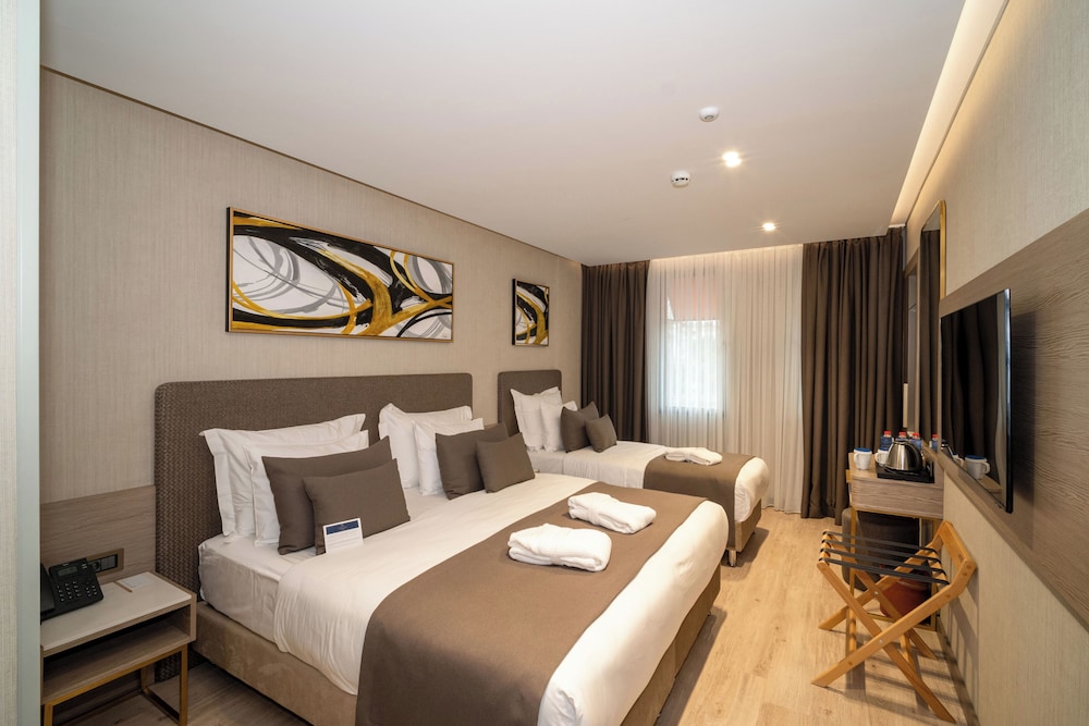 Traditional Triple Room photo 1