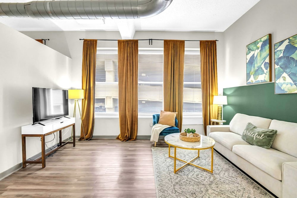 Apartment photo 1