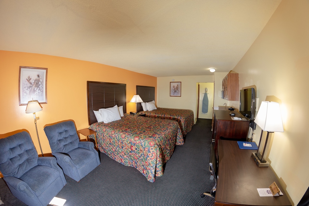 Suite, 2 Queen Beds, Non Smoking - Photo 2