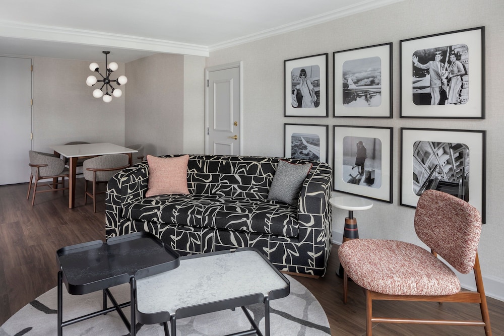Suite, 1 Bedroom, City View