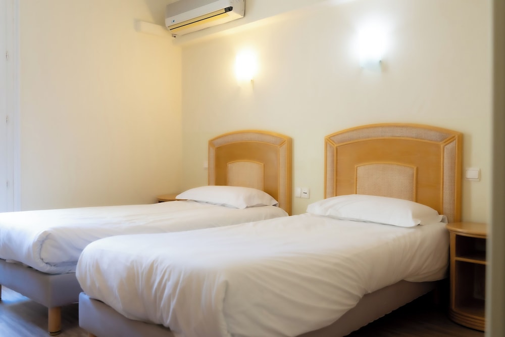 Economy Double or Twin Room, Balcony