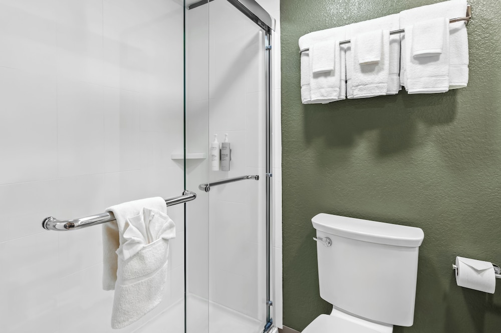 Suite, 2 Bedrooms - Photo 5