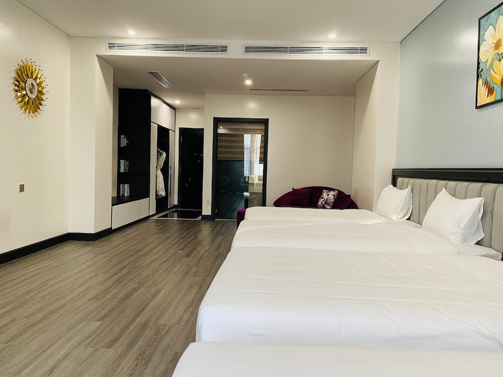 Premium Quadruple Room, 1 Bedroom, Non Smoking, City View